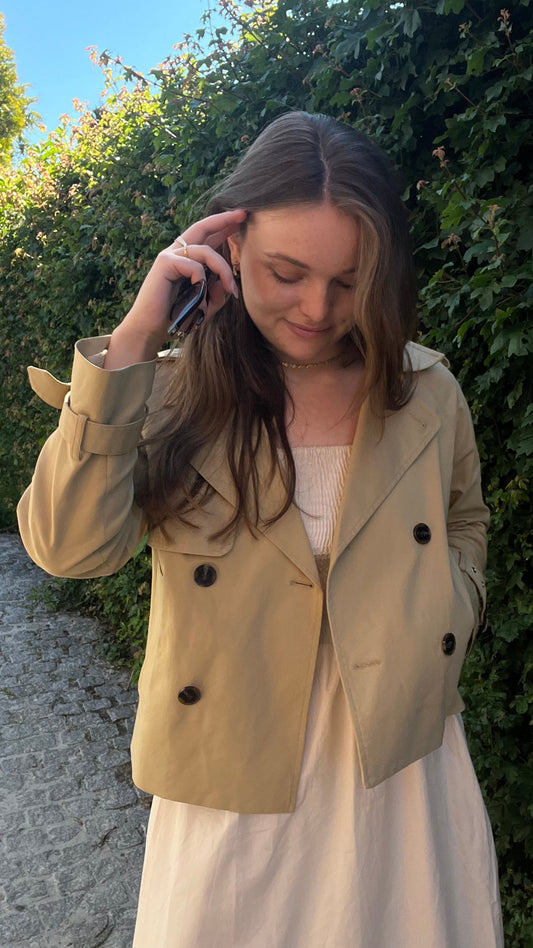 Helle Trench coat - Sand
