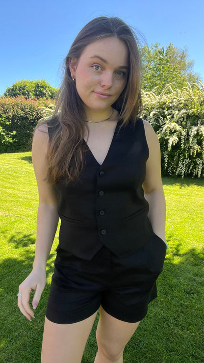 Ingrid Shorts  - Sort