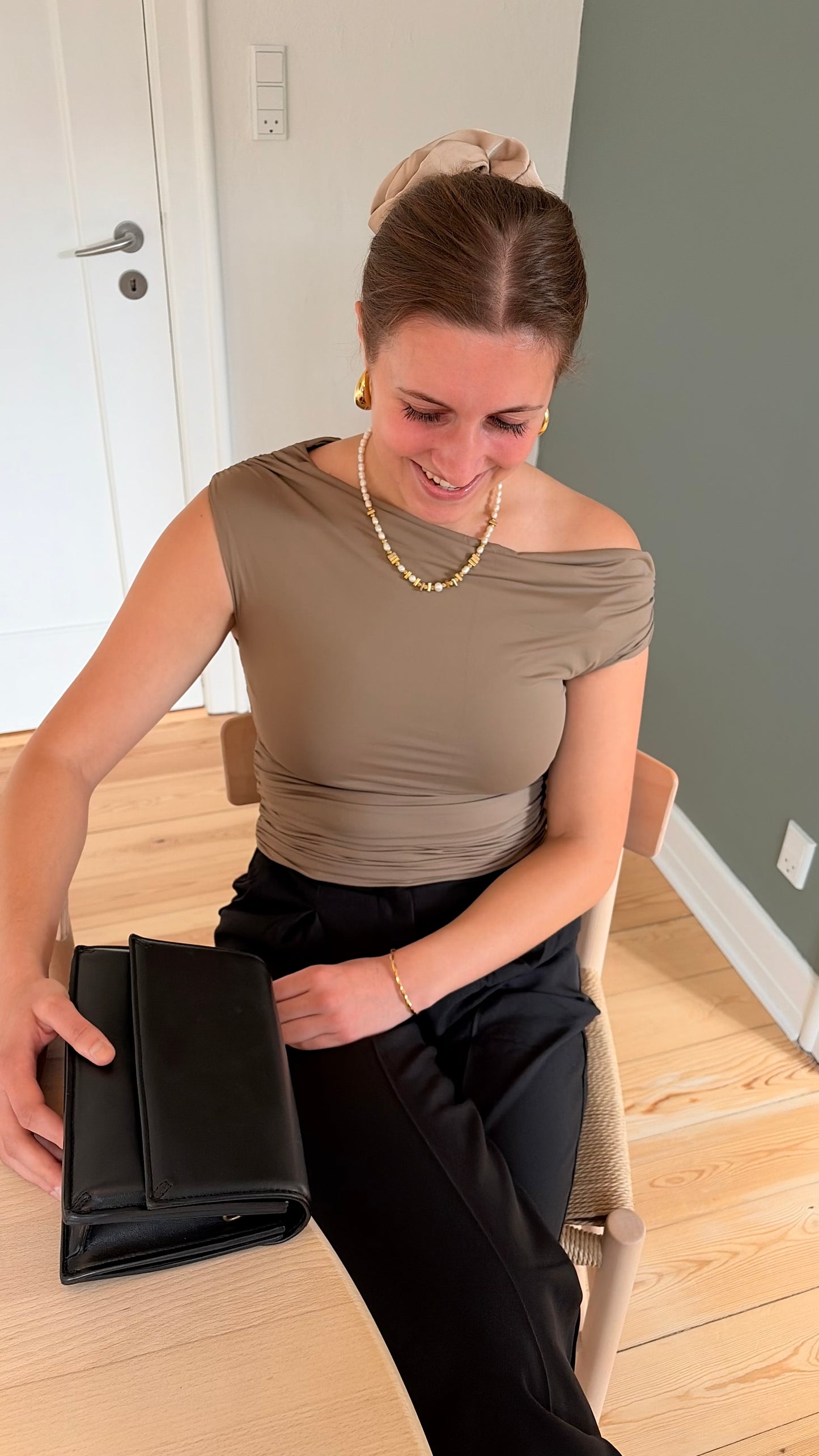 Julie Top - Lys brun