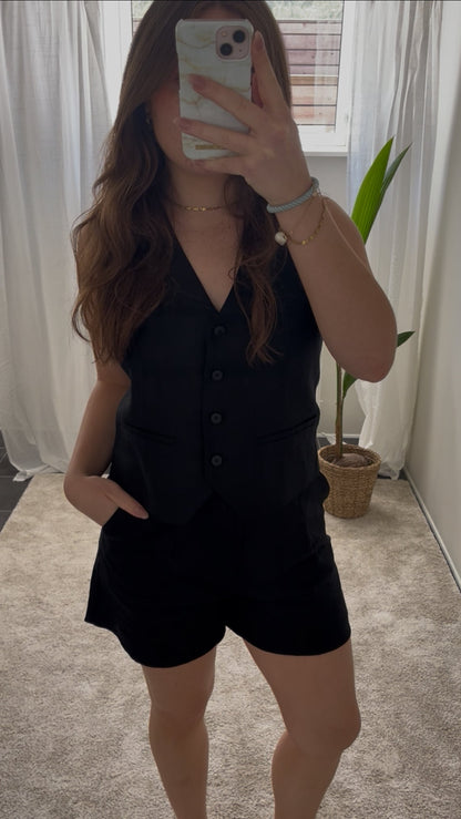 Ingrid Shorts  - Sort