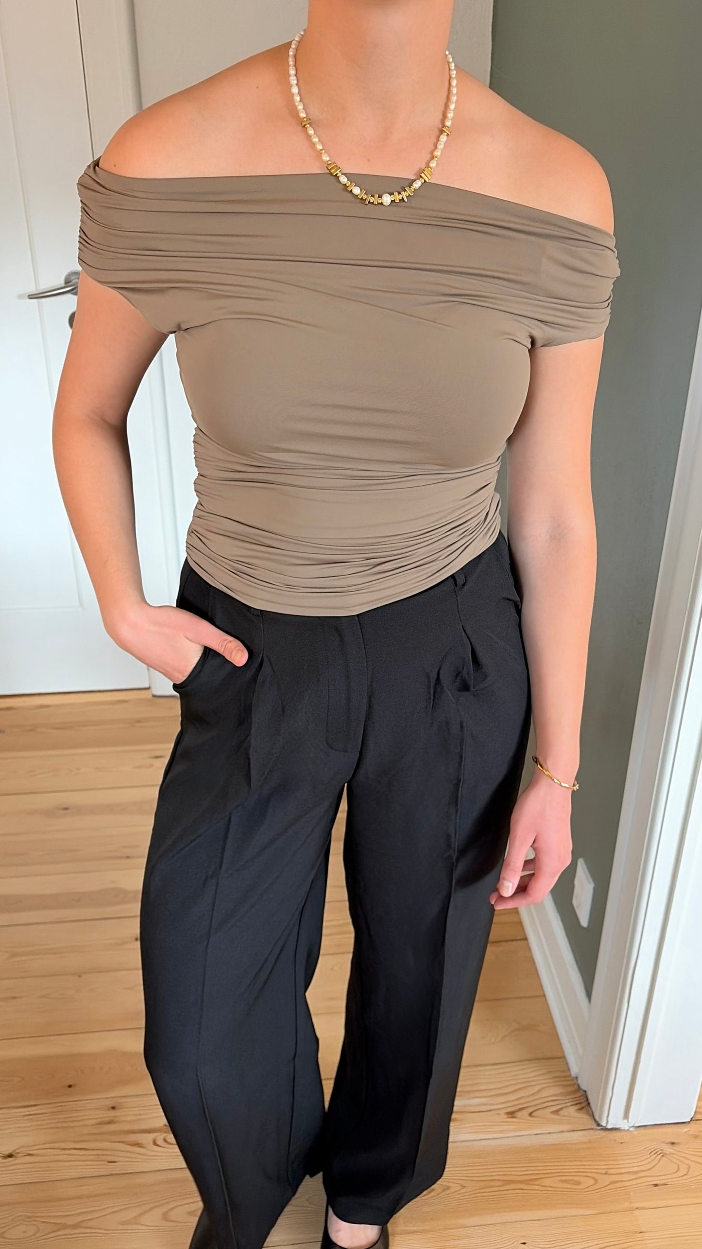 Julie Top - Lys brun